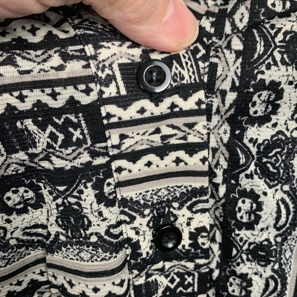 Style &Co Petite Button Down, 3/4 sleeve, Light,Airy Blouse w Stretch - Picture 5 of 7